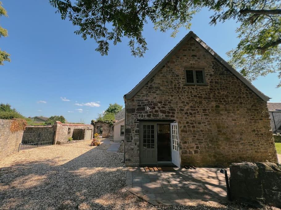 The Gatehouse At Mathern Palace Chepstow Exterior photo
